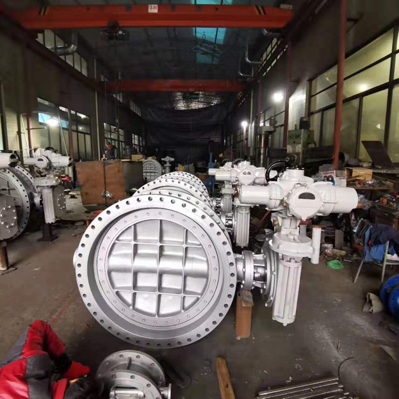 電動(dòng)高溫硬密封蝶閥車間展示 電動(dòng)高溫硬密封蝶閥車間展示